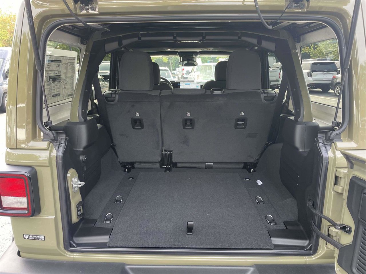 New 2025 Jeep Wrangler Sport S image 30