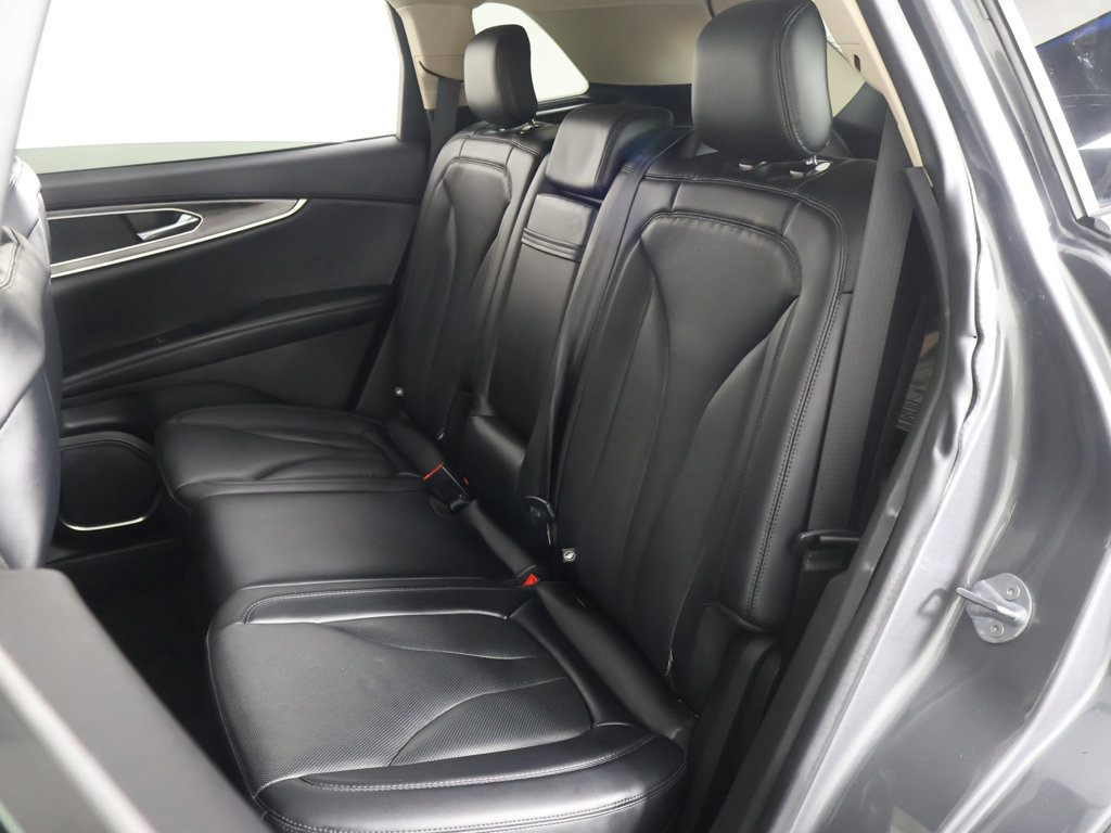 Used 2023 Lincoln Nautilus Reserve AWD/4WD image 36