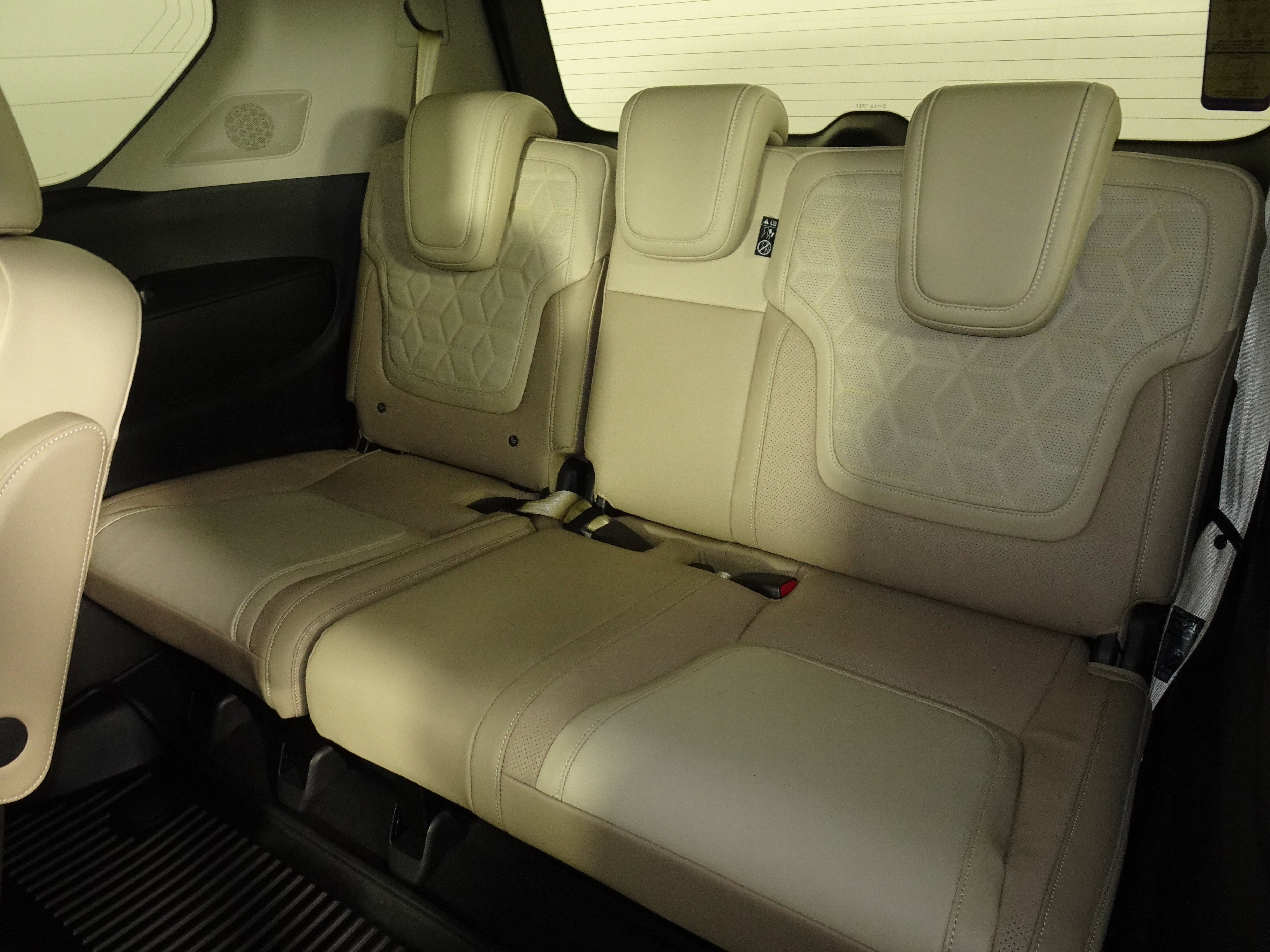 New 2025 Nissan Armada Platinum Reserve w/ Convenience Package image 11