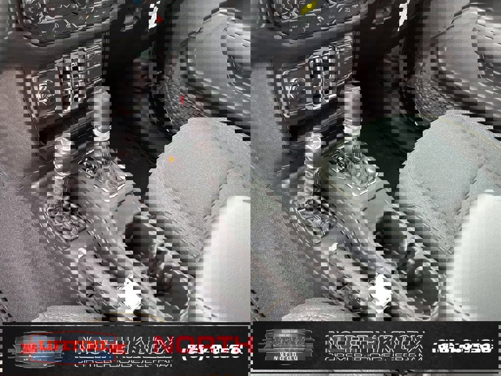 New 2025 Jeep Gladiator Sport image 11