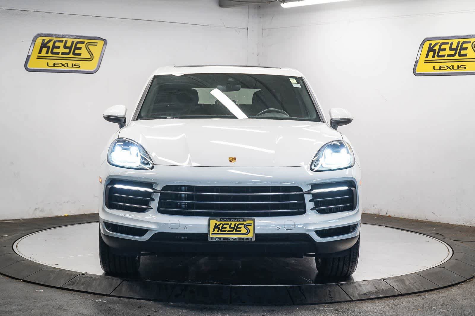 Used 2022 Porsche Cayenne AWD/4WD image 6