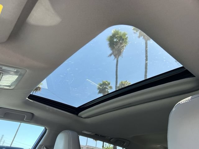 Used 2018 Toyota Highlander XLE w/ Carpet Mat Package (TMS) FWD image 21