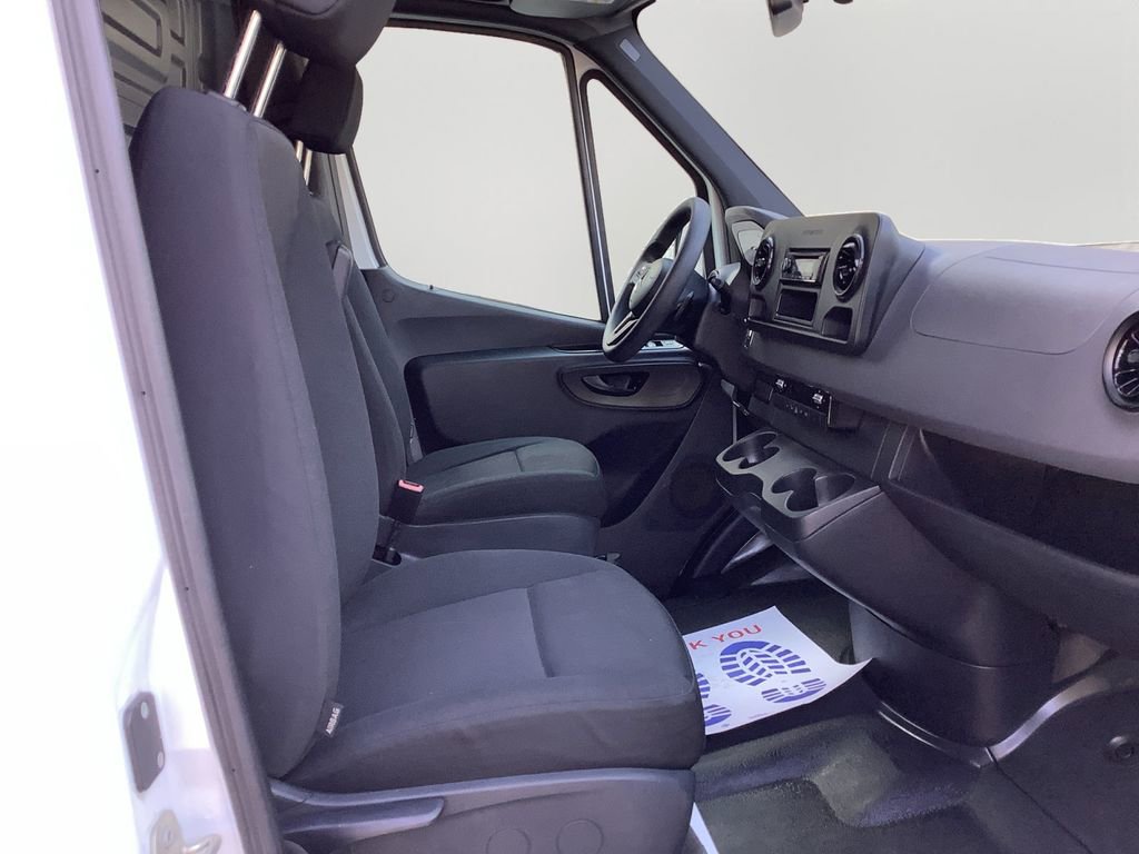 Used 2019 Mercedes-Benz Sprinter 144 Cargo image 12