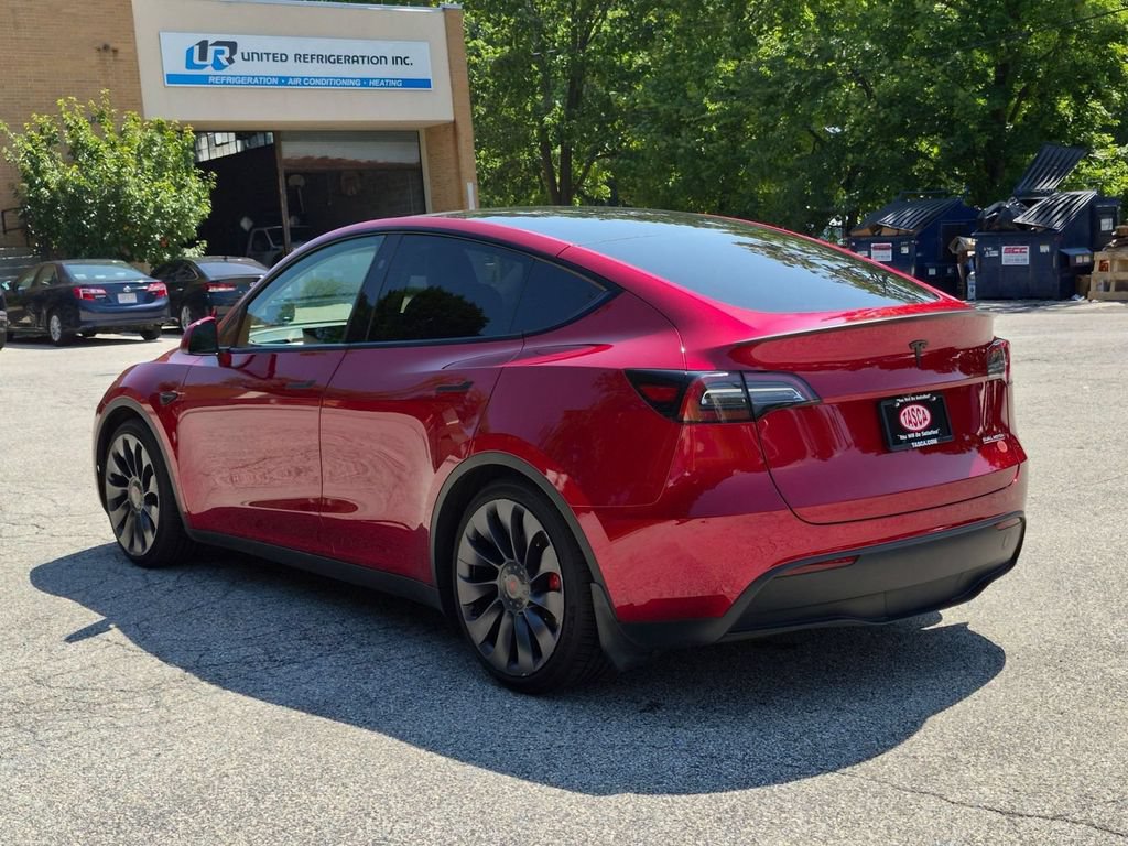 Used 2024 Tesla Model Y Performance AWD/4WD image 8