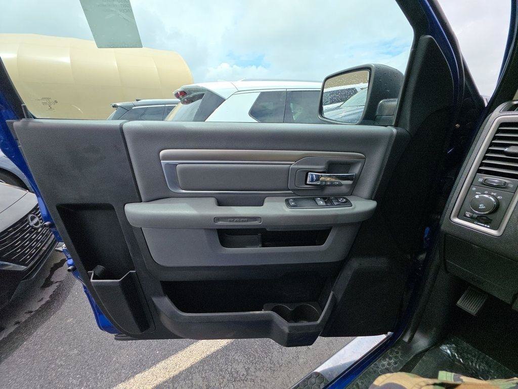 Used 2014 RAM 1500 Express AWD/4WD image 11