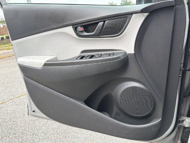 Certified 2023 Hyundai Kona SEL FWD image 30