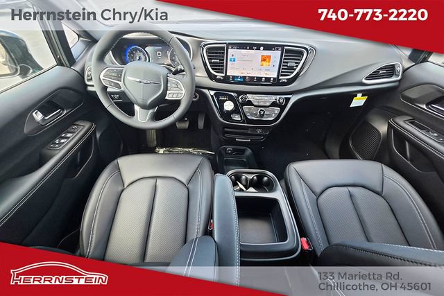 New 2026 Chrysler Voyager LX FWD image 10