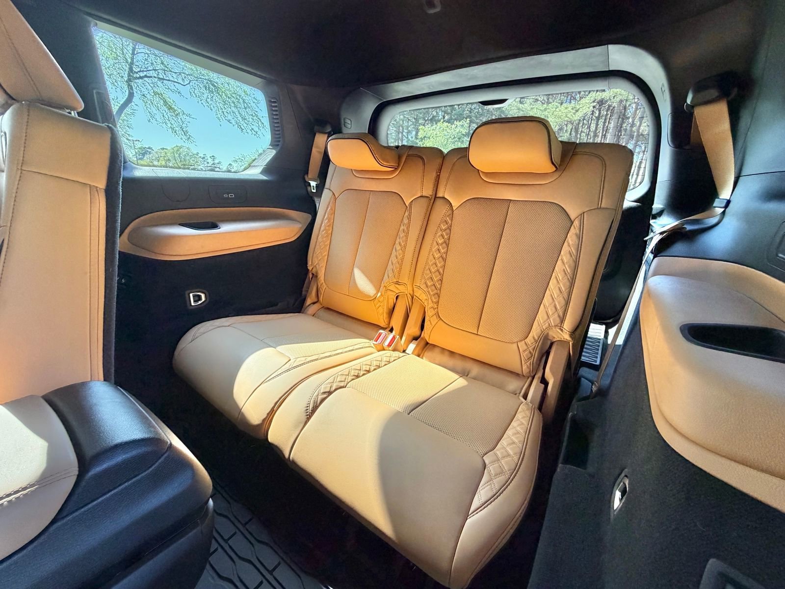 Used 2024 Jeep Grand Cherokee L Summit image 16