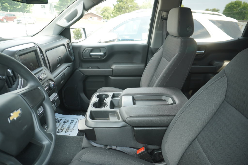 Used 2022 Chevrolet Silverado 1500 Custom AWD/4WD image 2