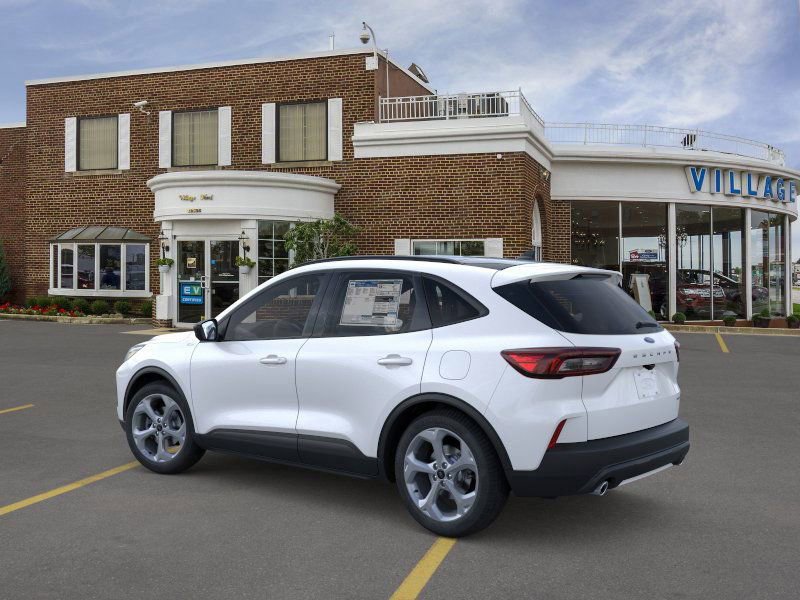 New 2025 Ford Escape ST-Line w/ Cold Weather Package AWD/4WD image 4