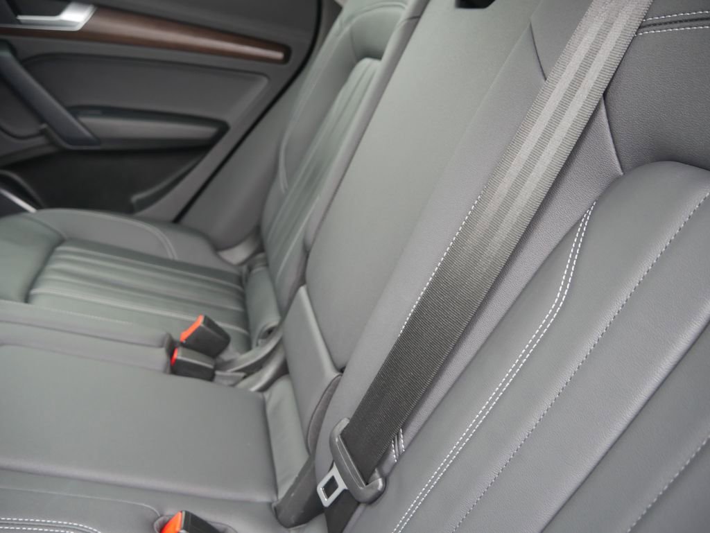 Certified 2023 Audi Q5 2.0T Premium w/ Convenience Package image 26