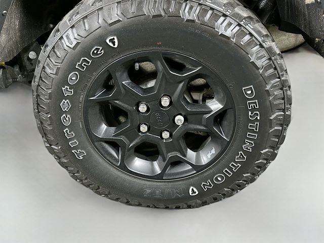 Used 2023 Jeep Wrangler Unlimited w/ Cold Weather Group AWD/4WD image 31