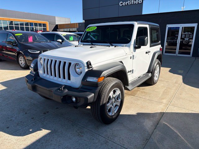 Used 2022 Jeep Wrangler Sport AWD/4WD image 3