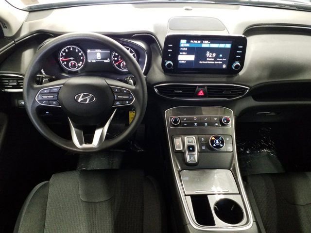 Used 2023 Hyundai Santa Fe SE image 3