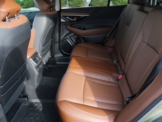 Used 2025 Subaru Outback Touring XT AWD/4WD image 28