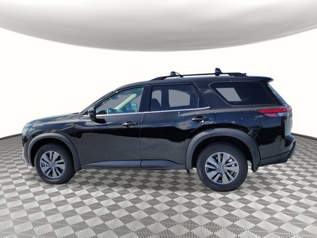 New 2025 Nissan Pathfinder SV image 2
