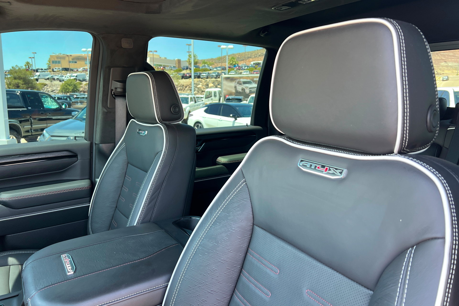 Used 2026 GMC Sierra 2500 AT4X AWD/4WD image 18