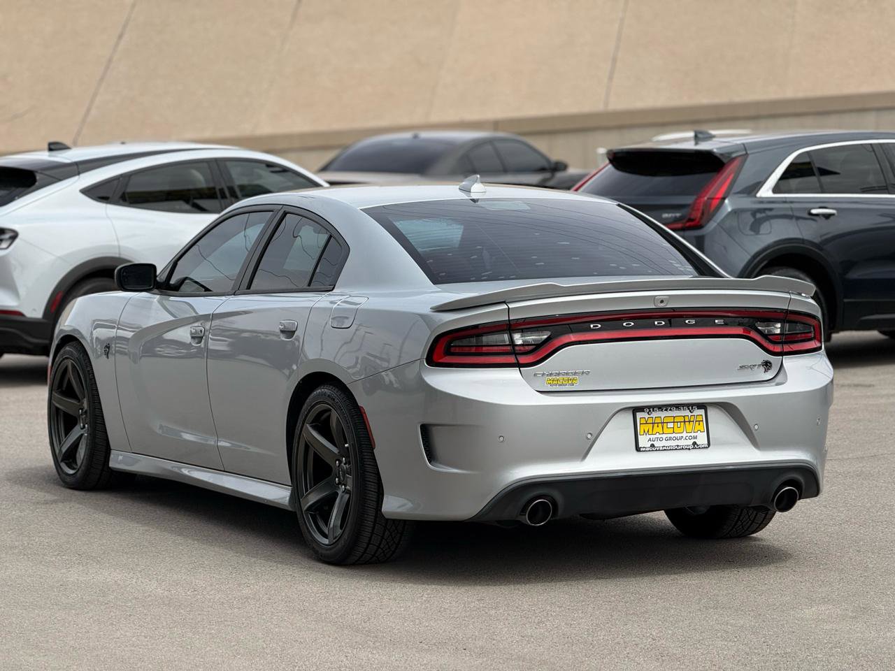 Used 2019 Dodge Charger SRT Hellcat w/ Harman/Kardon Audio Group RWD image 5