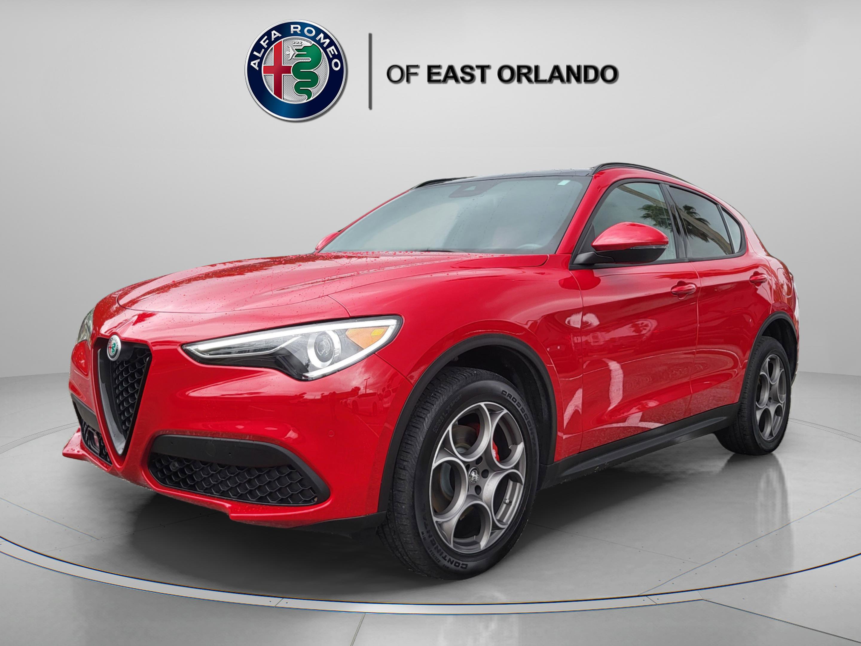 Used 2023 Alfa Romeo Stelvio Sprint RWD image 3