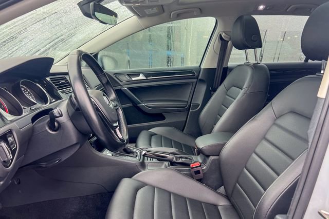 Used 2018 Volkswagen Golf SEL image 12