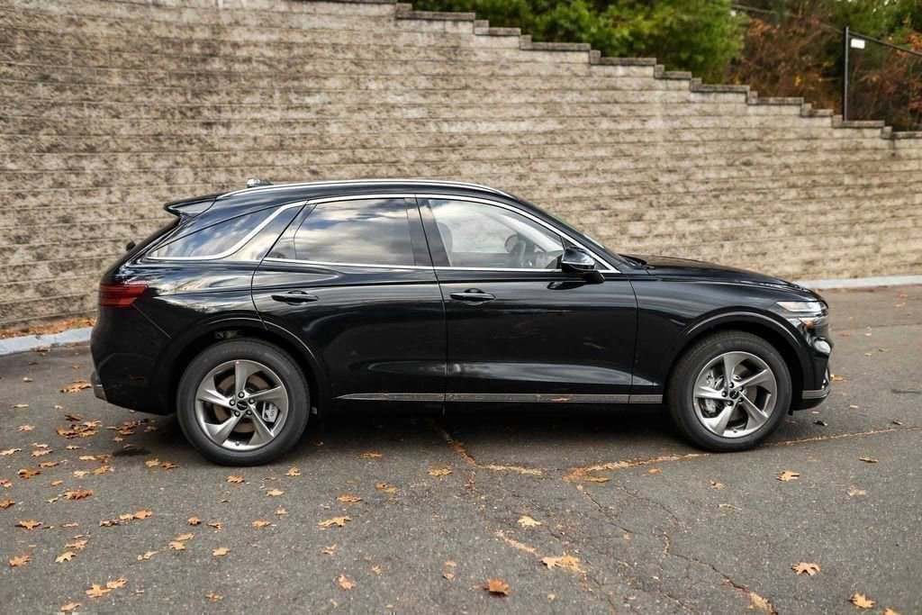 New 2026 Genesis GV70 2.5T image 3