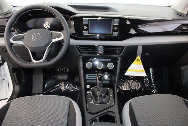 Used 2024 Volkswagen Taos S FWD image 4