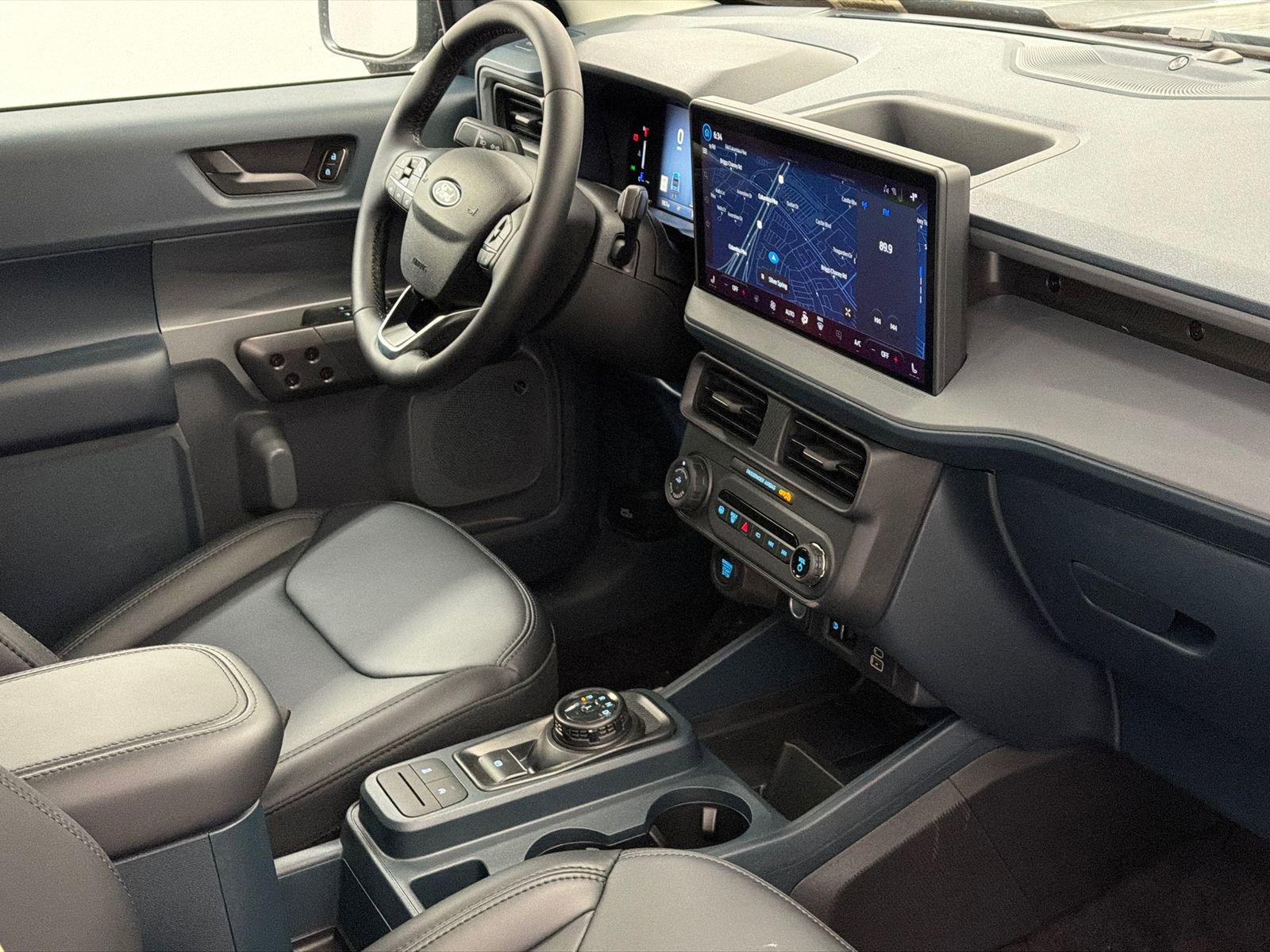 New 2026 Ford Maverick Lariat w/ Black Appearance Package image 9