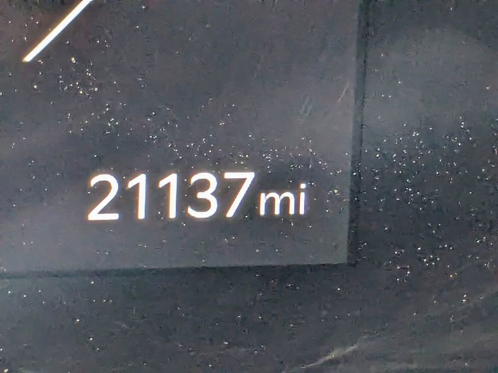 Used 2025 Kia Sorento SX image 22