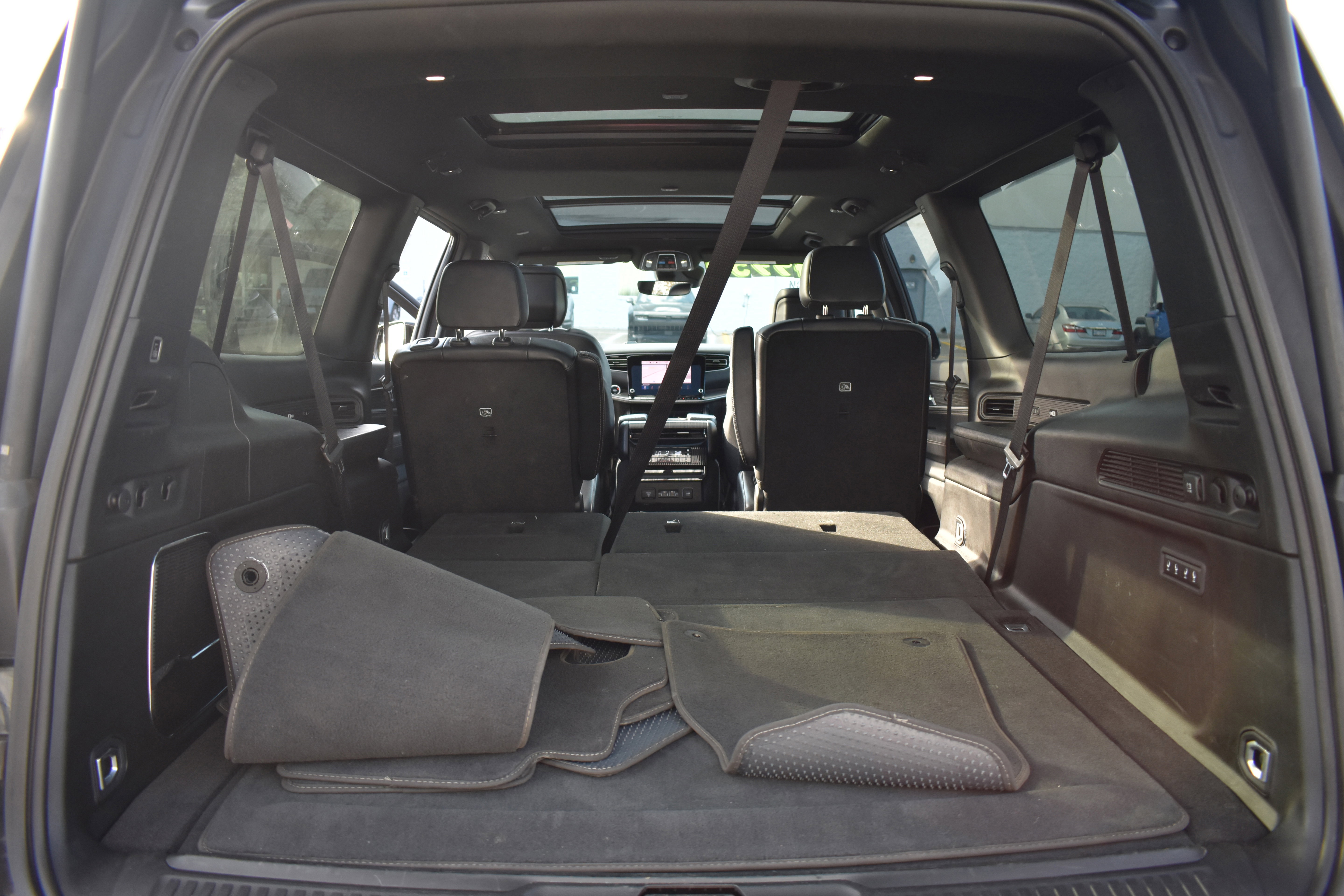 Used 2024 Jeep Wagoneer L Series II w/ Premium Group I image 39