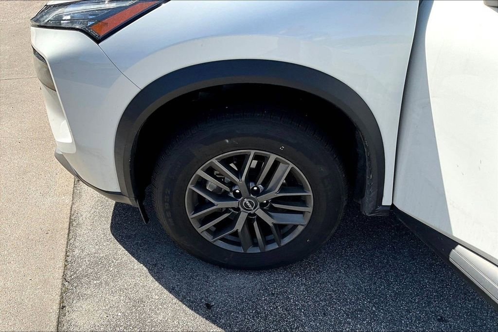 Used 2022 Nissan Rogue S FWD image 9
