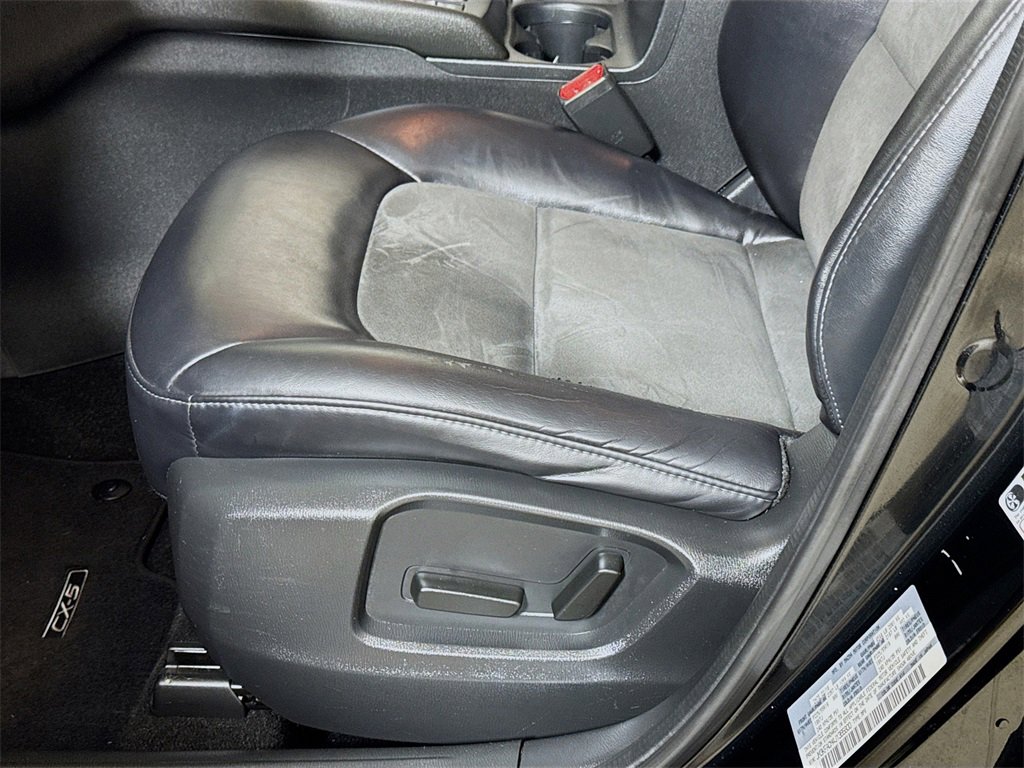 Used 2018 MAZDA CX-5 Touring w/ Preferred Equipment Package image 18