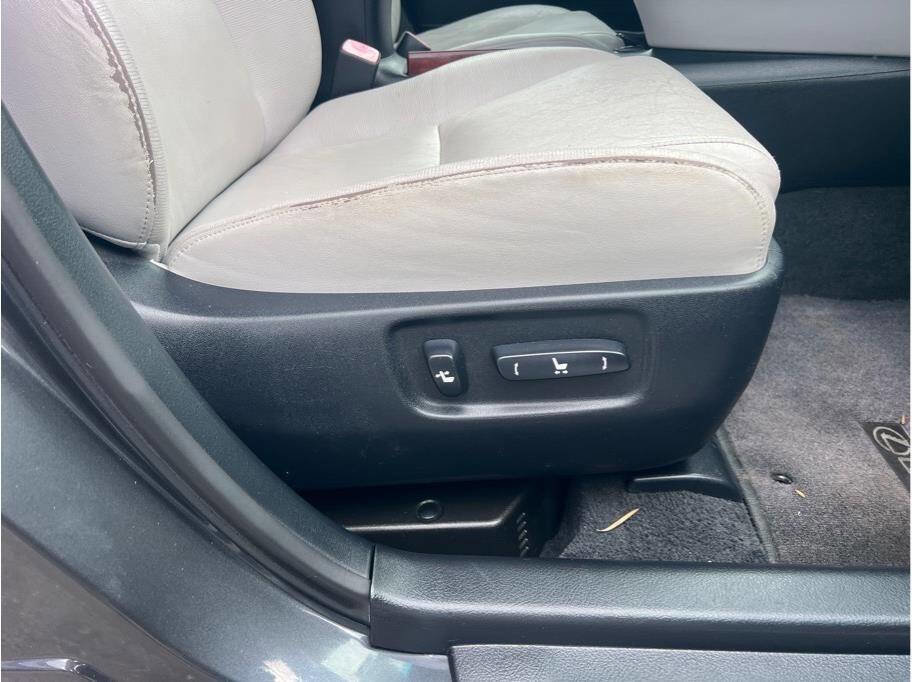 Used 2010 Lexus HS 250h FWD image 11