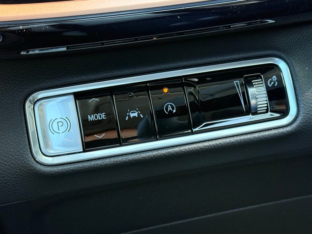 New 2025 Buick Envision Sport Touring image 24