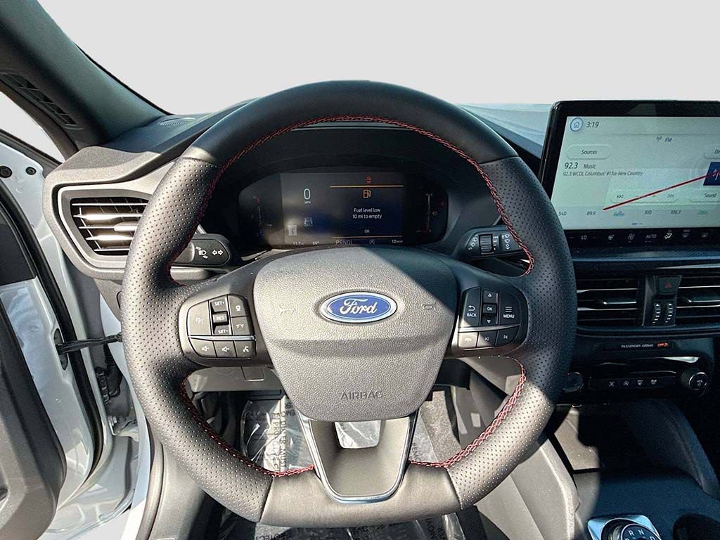 New 2026 Ford Escape ST-Line w/ Tech Pack #1 AWD/4WD image 29