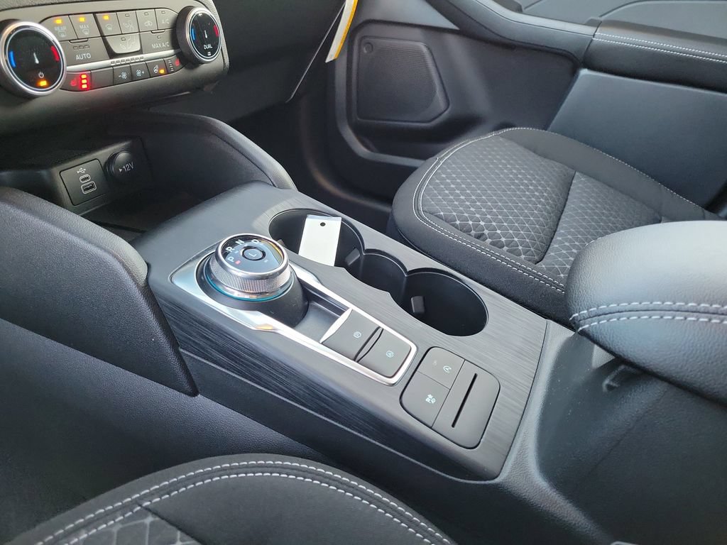 New 2026 Ford Escape Active w/ Cold Weather Package AWD/4WD image 29
