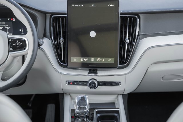 New 2026 Volvo XC60 B5 Ultra w/ Protection Package Premier image 20