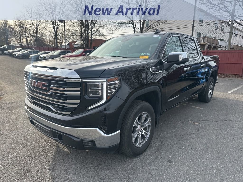 Certified 2025 GMC Sierra 1500 SLT image 1