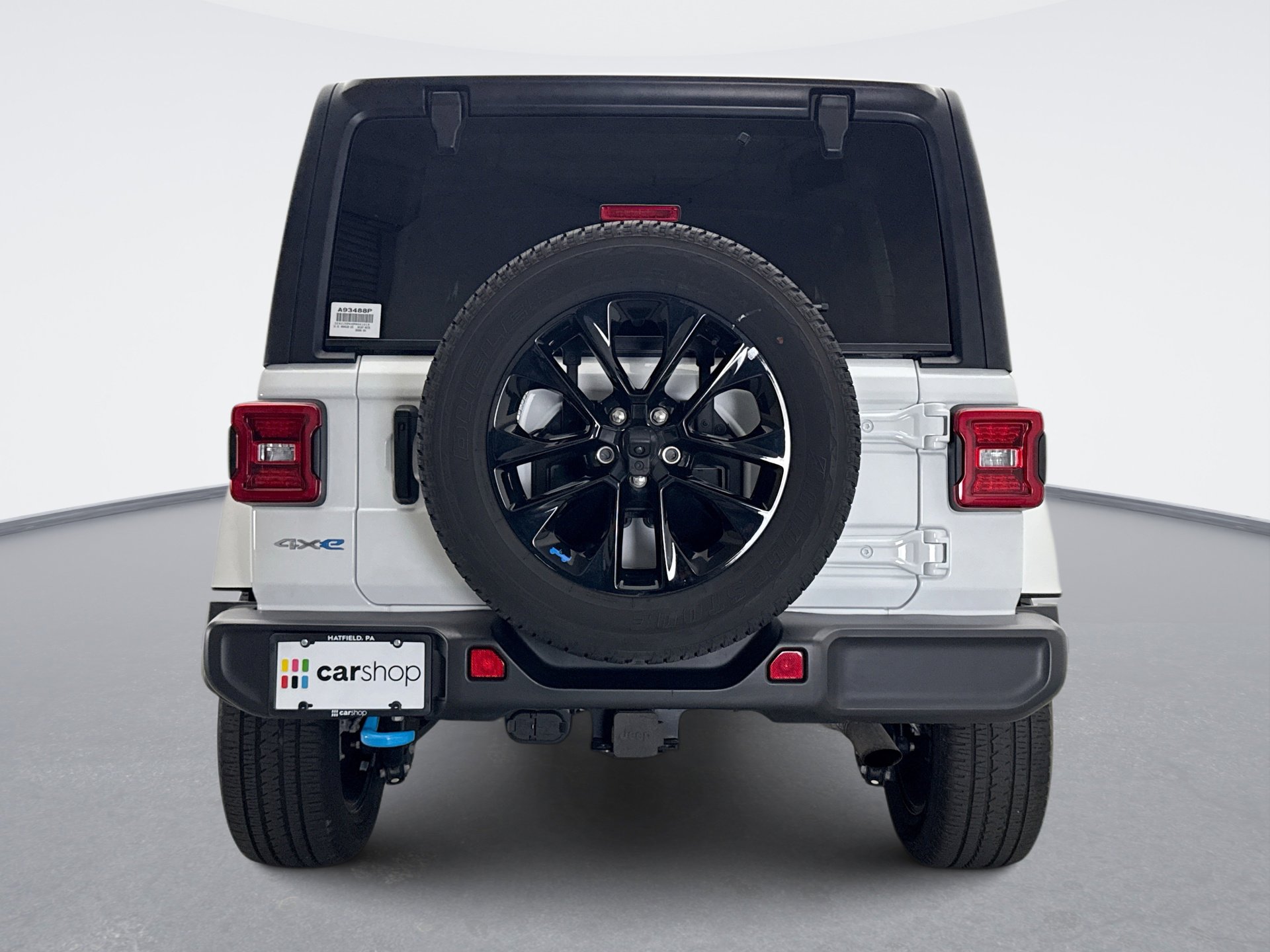 Used 2023 Jeep Wrangler Unlimited Sahara image 4