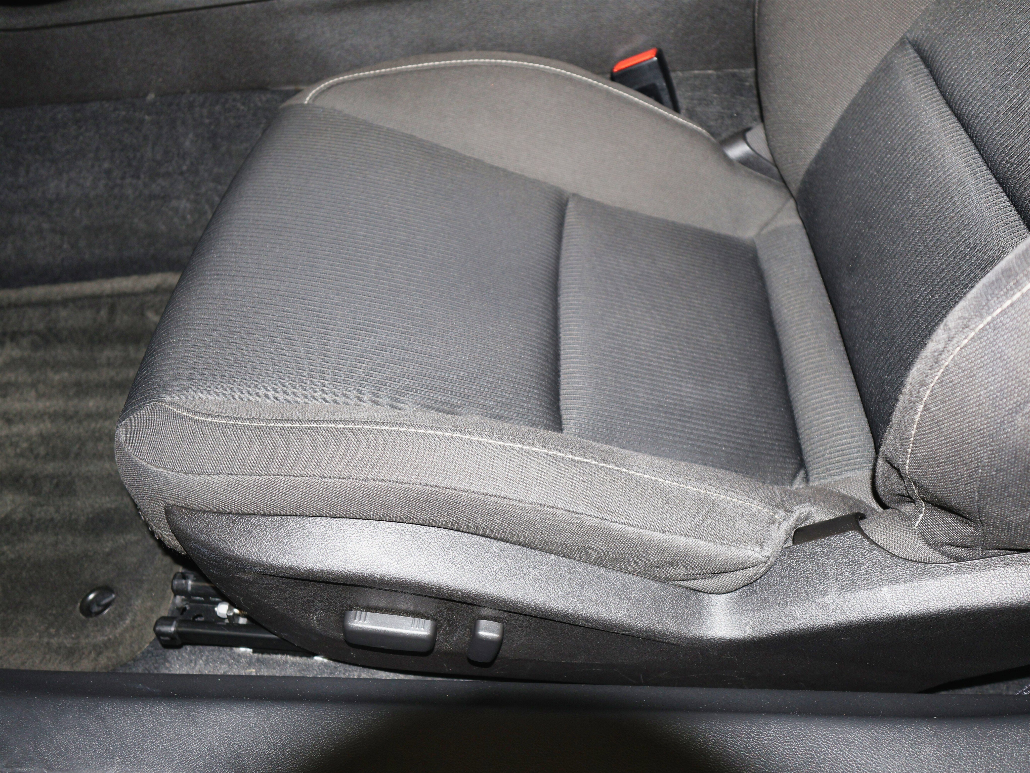 Used 2015 Chevrolet Camaro LT w/ RS Package image 18