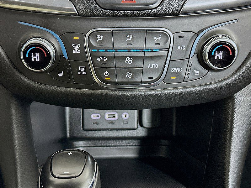 Used 2019 Chevrolet Equinox LT image 16