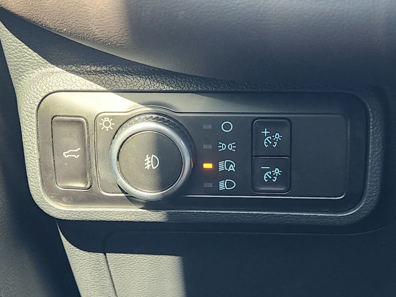 Used 2026 Ford Explorer Platinum RWD image 26