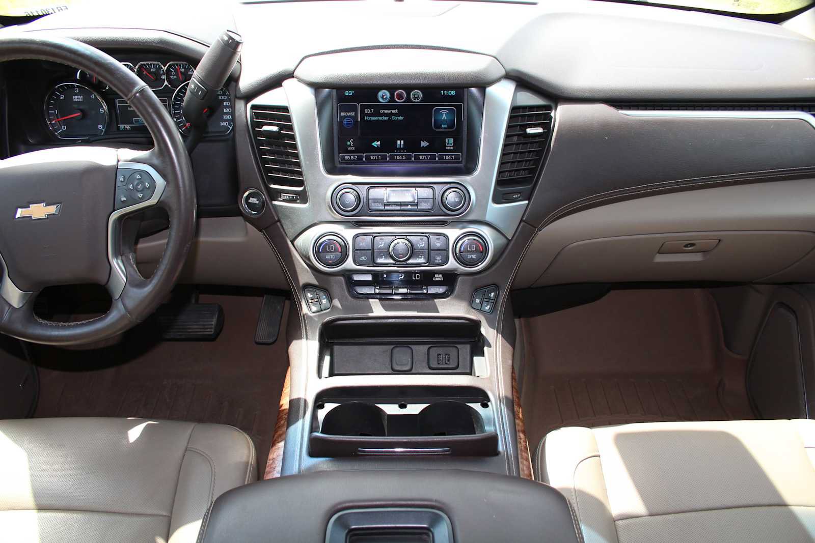 Used 2015 Chevrolet Suburban LTZ AWD/4WD image 32