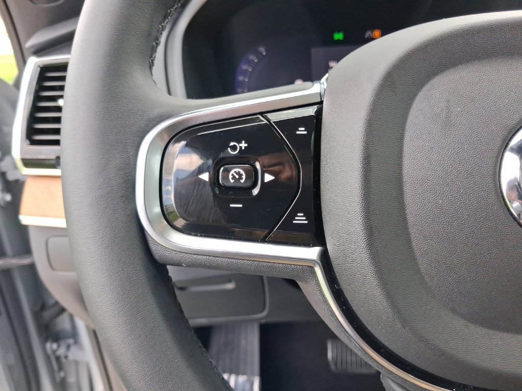 Certified 2024 Volvo XC90 B5 Plus w/ Protection Package Premier AWD/4WD image 19