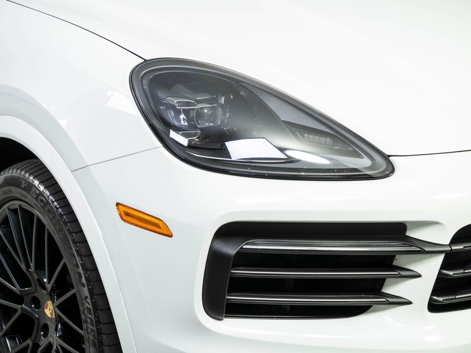 Certified 2023 Porsche Cayenne Platinum Edition AWD/4WD image 36