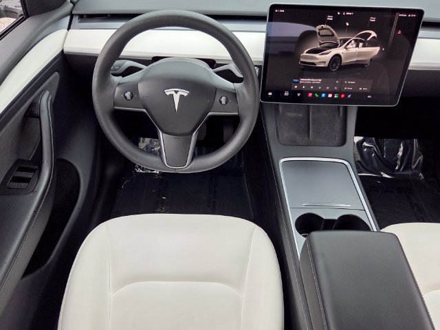 Used 2023 Tesla Model Y Long Range AWD/4WD image 14