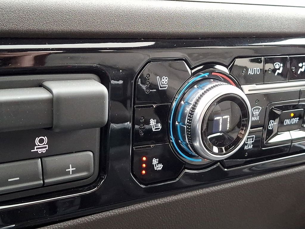 New 2026 GMC Sierra 1500 SLT w/ SLT Premium Plus Package image 17