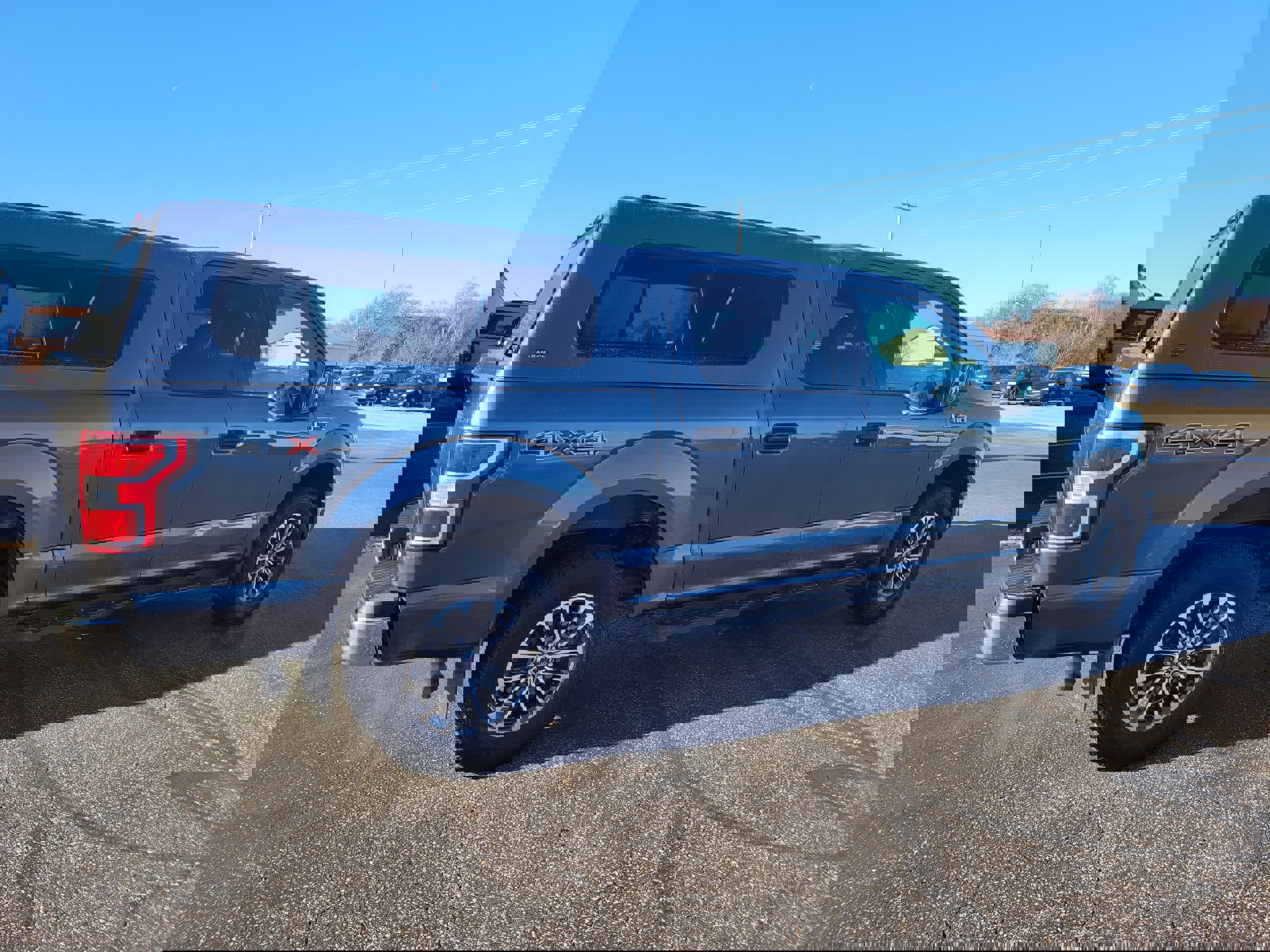 Used 2018 Ford F150 XLT AWD/4WD image 7