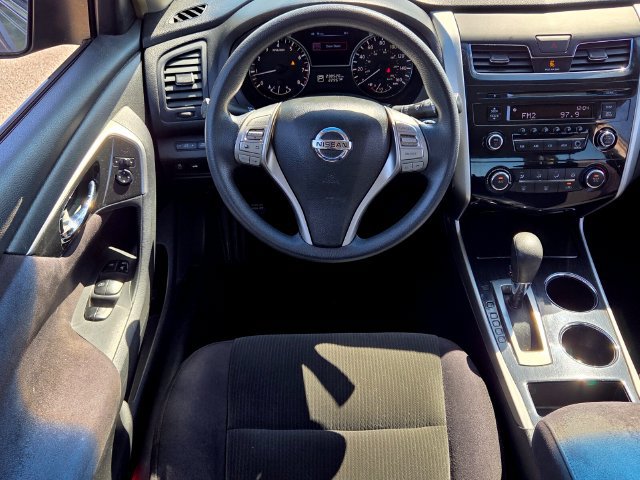 Used 2013 Nissan Altima 2.5 S FWD image 7