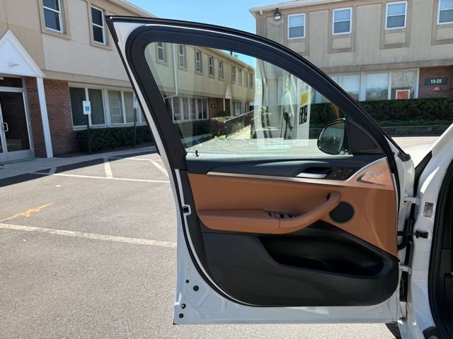 Used 2022 BMW X3 xDrive30i w/ M Sport Package 2 AWD/4WD image 25