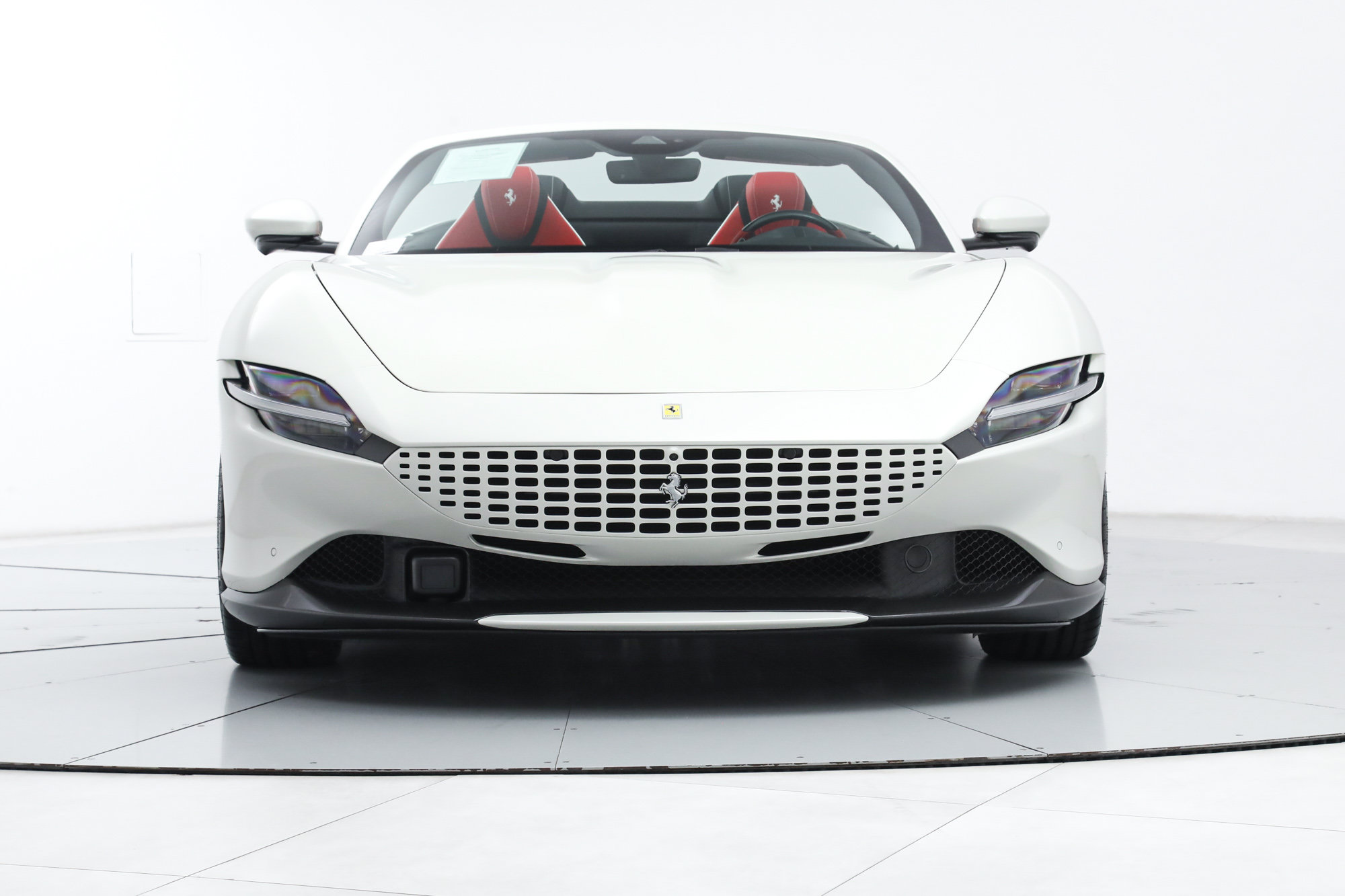 Certified 2025 Ferrari Roma Spider RWD image 13